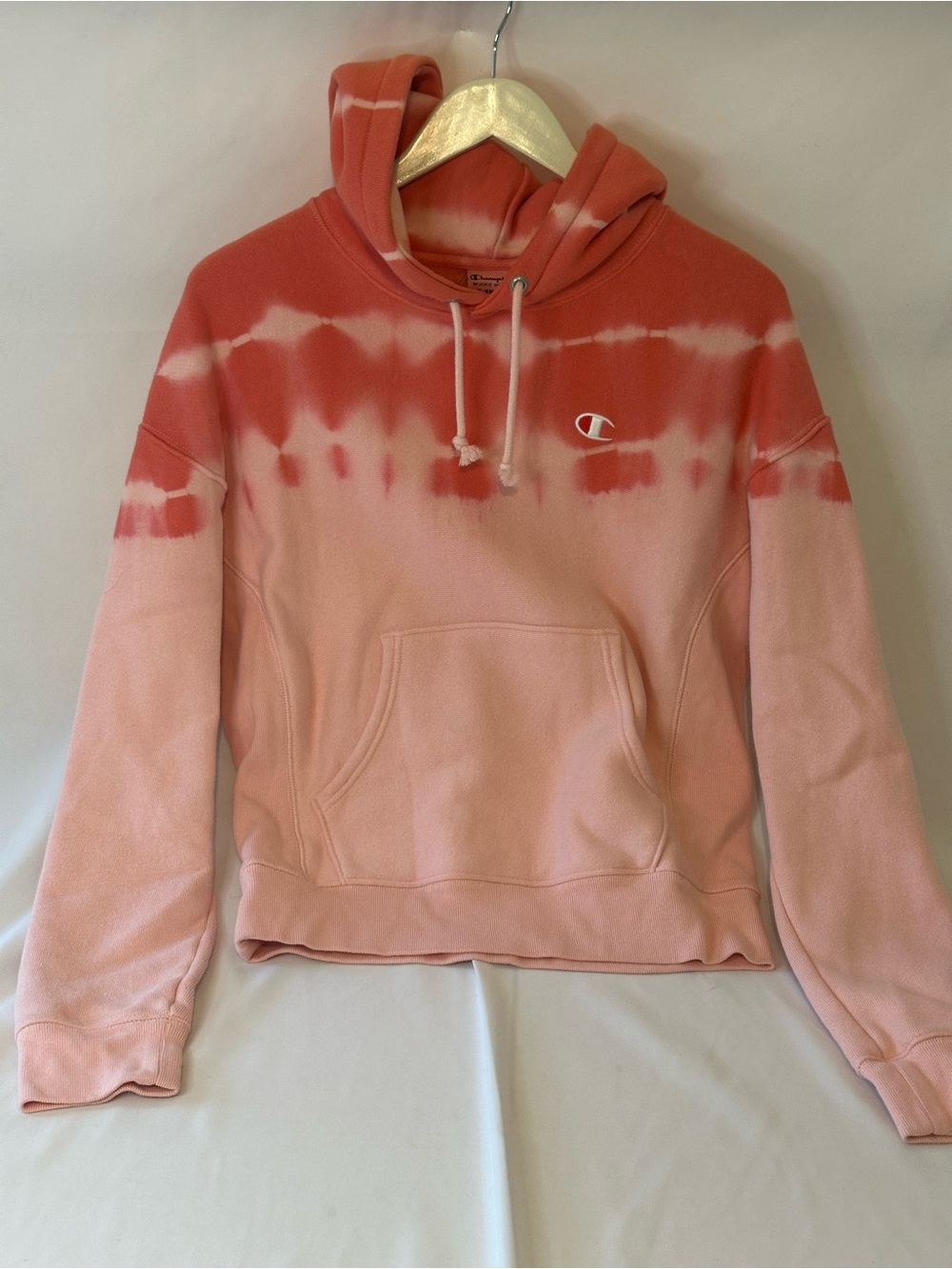 Champion Women's Pink Tie-Dye Pullover Hoodie